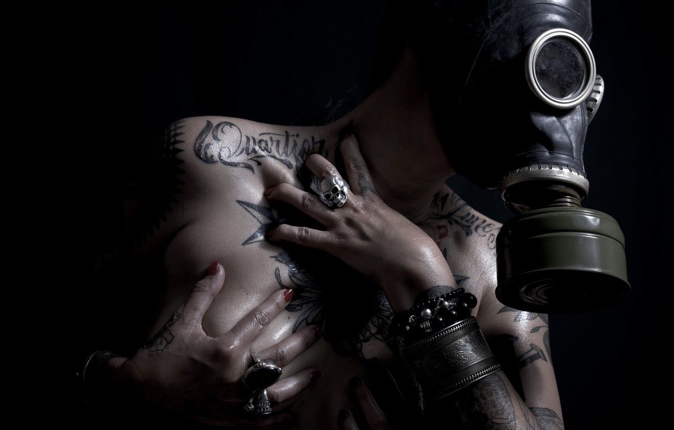 Wallpaper girl, tattoo, gas mask image for desktop, section девушки