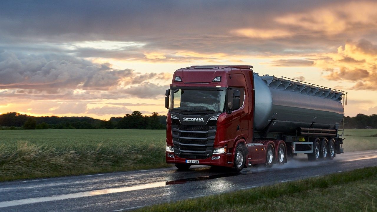 Living with the new 770 hp King of the Roadscania.com