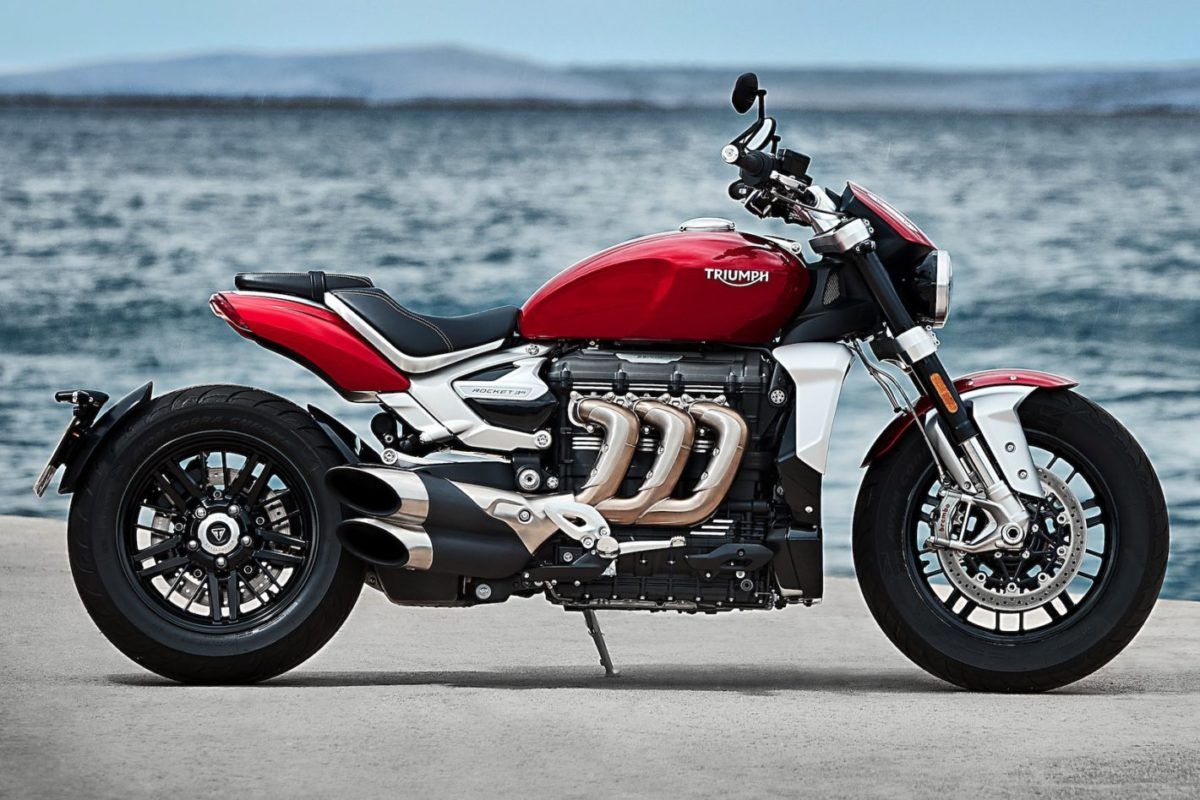 Triumph Unveils Rocket 3R and Touring .gaadiwaadi.com