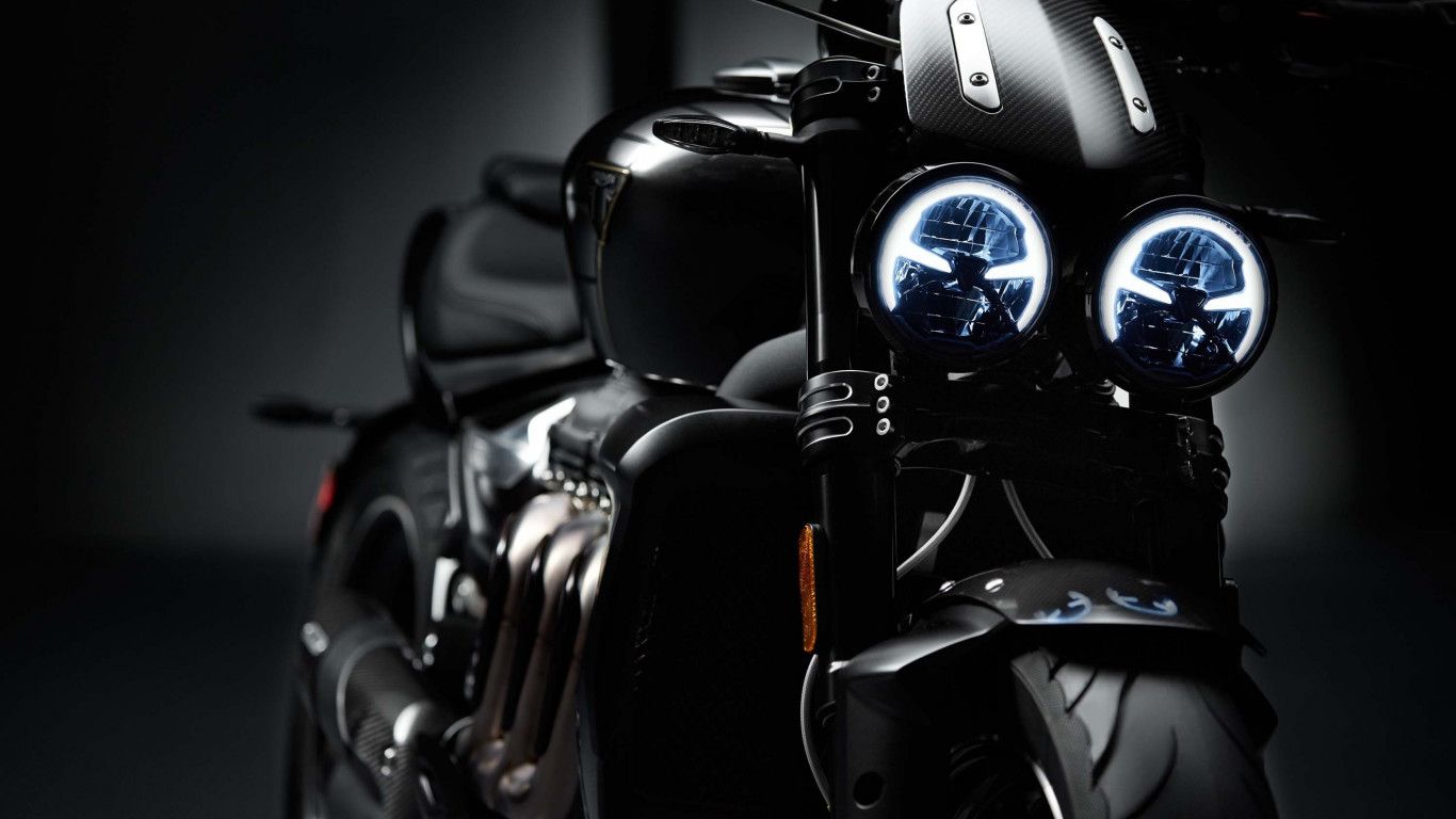 Download wallpaper: Triumph Rocket 3 .uhdwallpaper.org