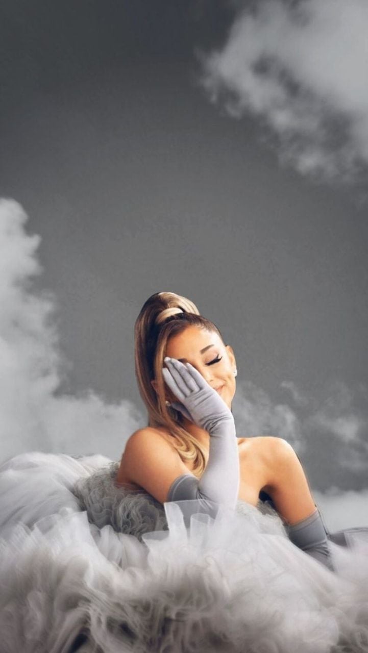 ariana grande 2020 grammy's uploaded by .weheartit.com