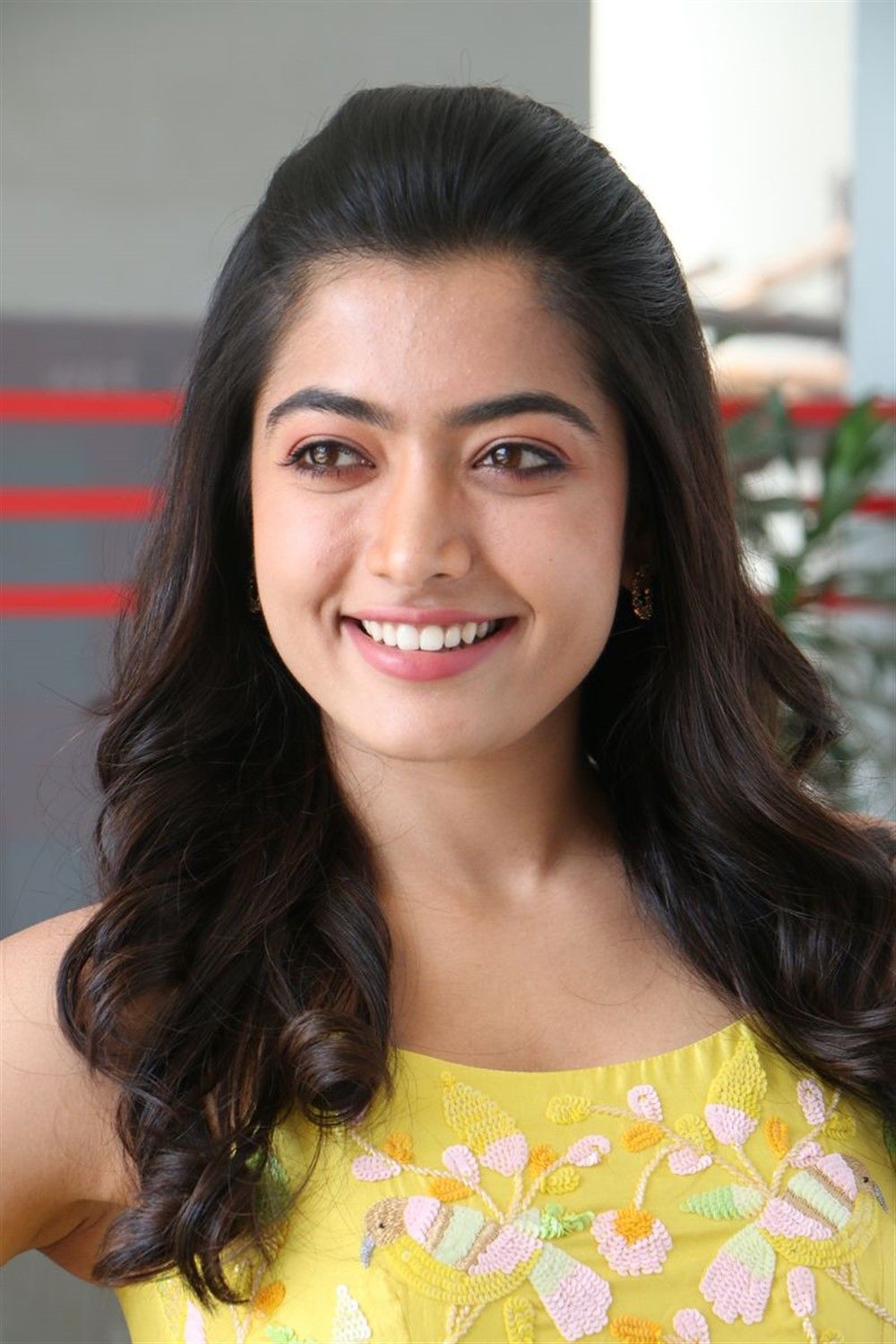 Rashmika Mandanna New Pics.