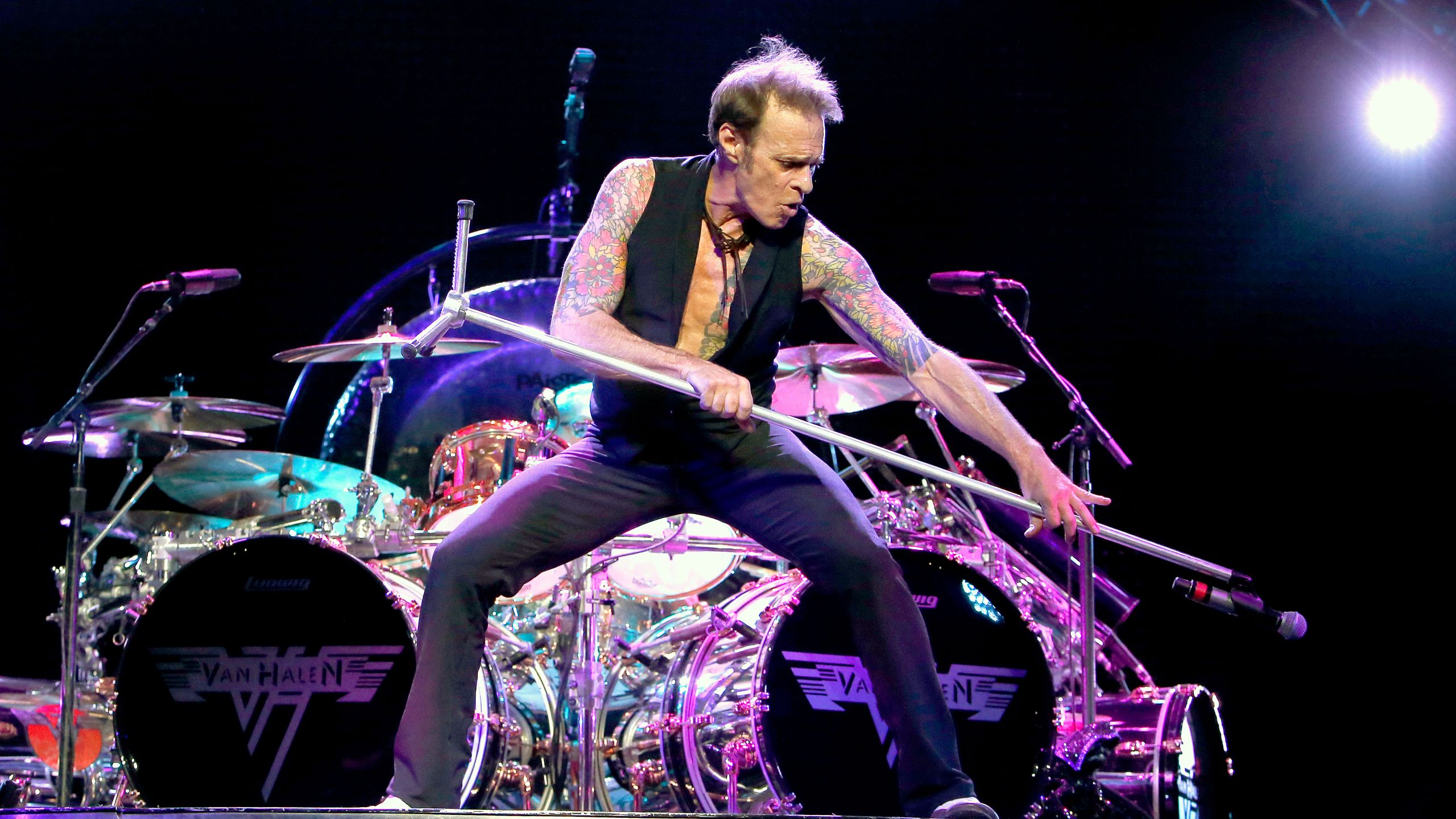 David Lee Roth is joining farewell tour .centralillinoisproud.com