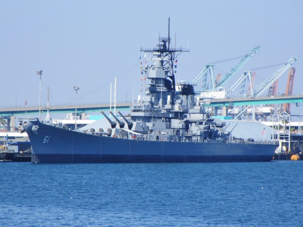 The Battleship USS Iowa (BB 61) “The .deanoinamerica.wordpress.com