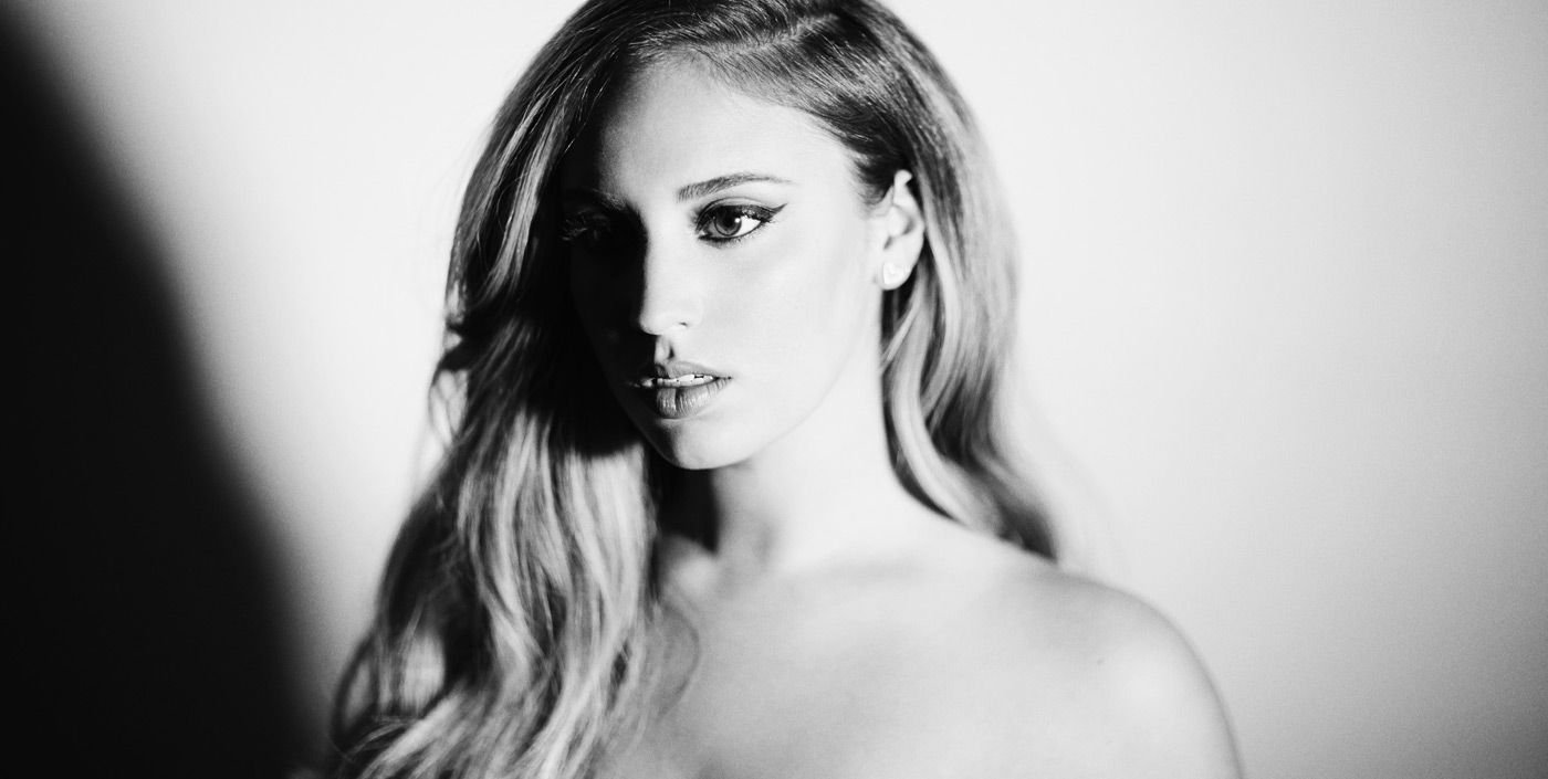 Alina Baraz Wallpapers - Wallpaper Cave