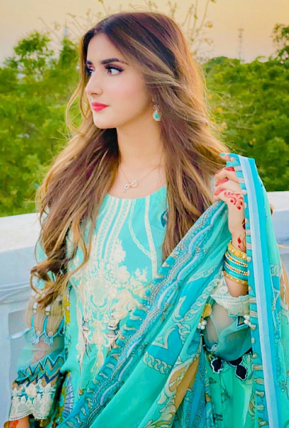 Alishbah anjum ideas. stylish girls .com
