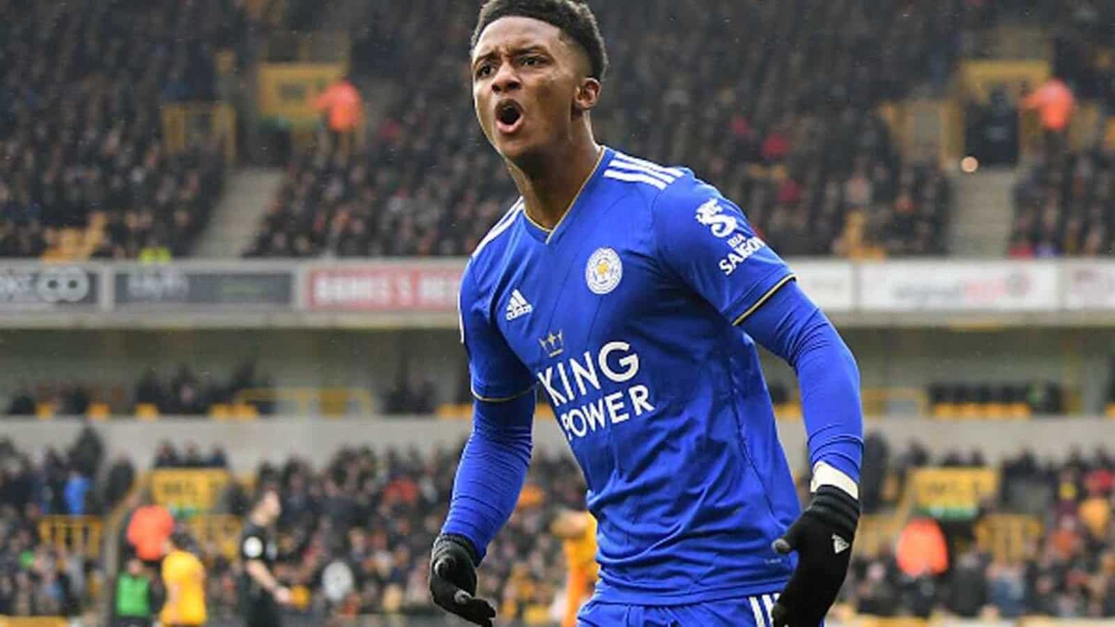Leverkusen sign midfielder Demarai Gray .hindustantimes.com
