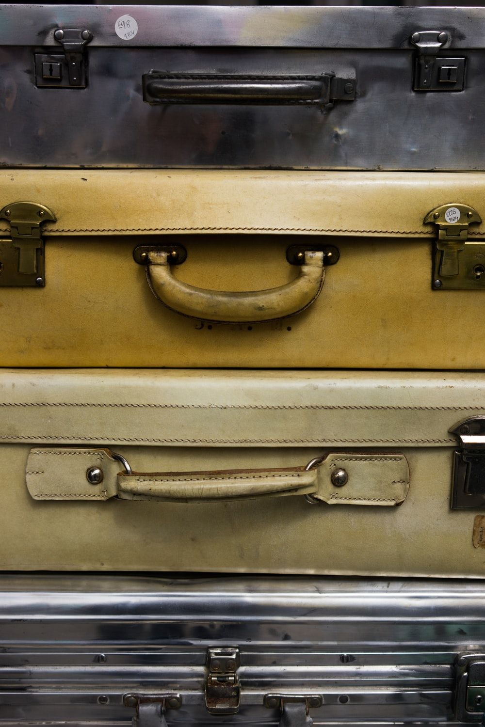Old Suitcase Picture. Download Free .com