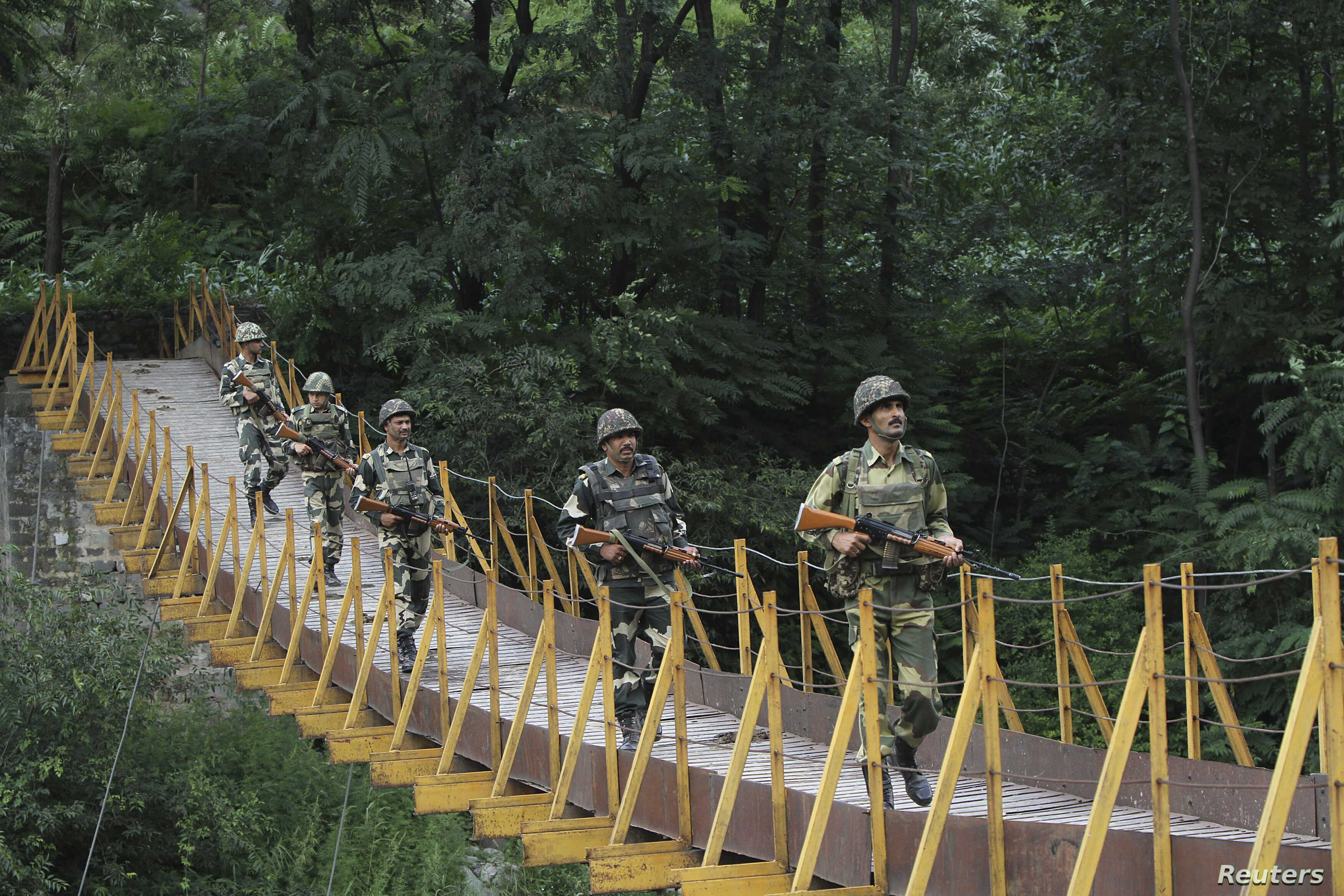 Indian Border Security Force Soldiers .itl.cat
