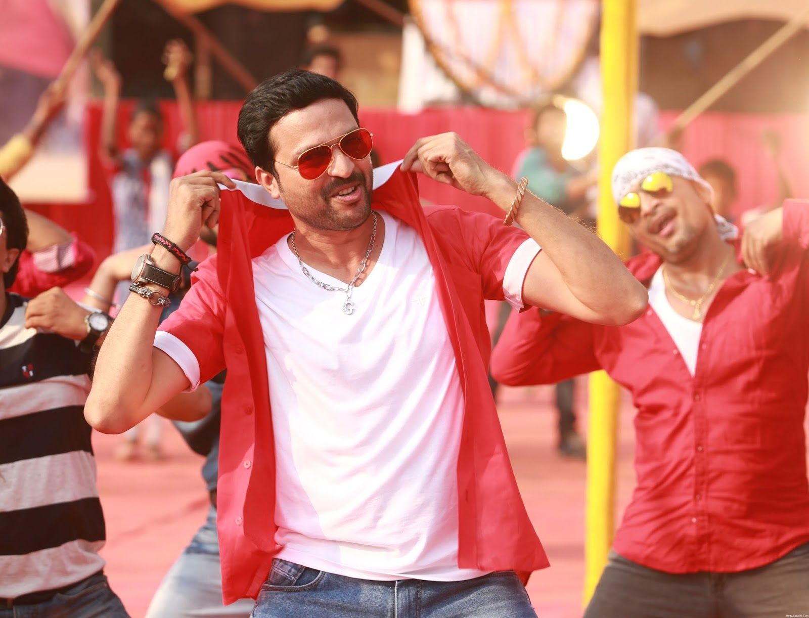 Guru Trailer, Dialogues & Guru Songs .imslv.com