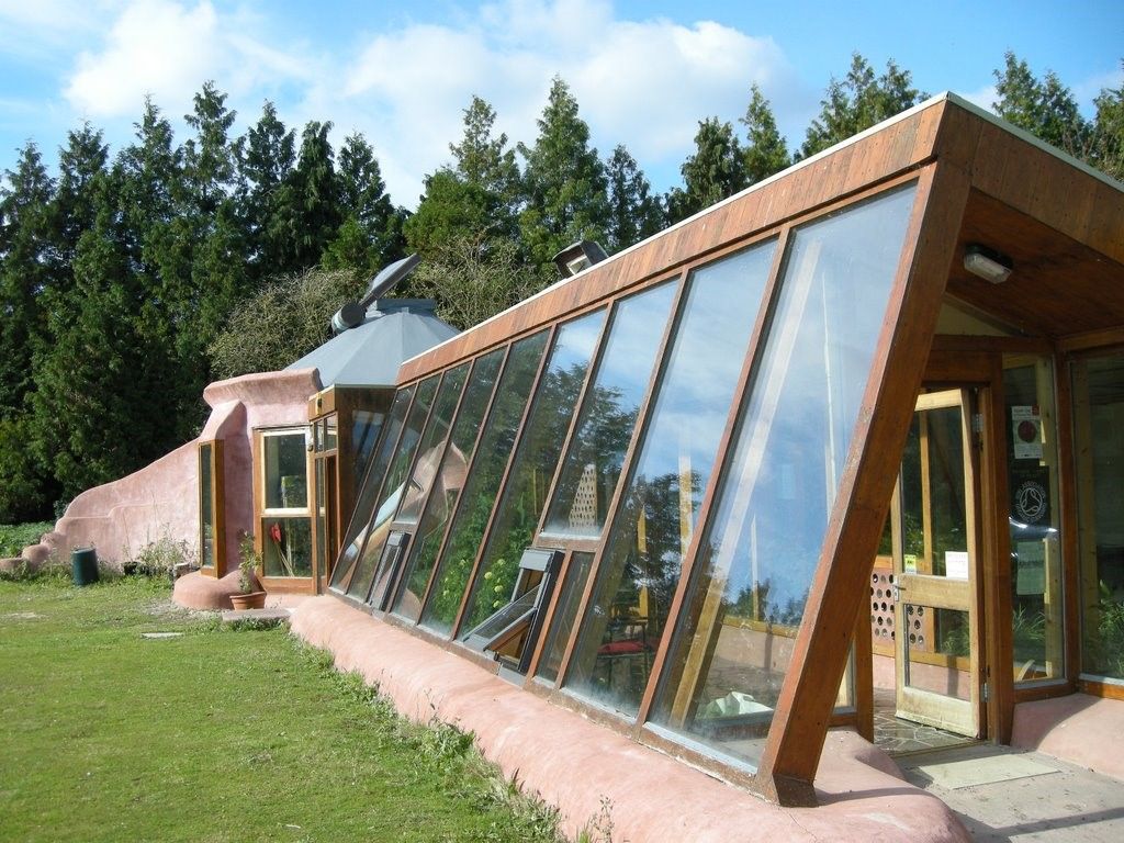Earthshipnsurerenewables.co.uk