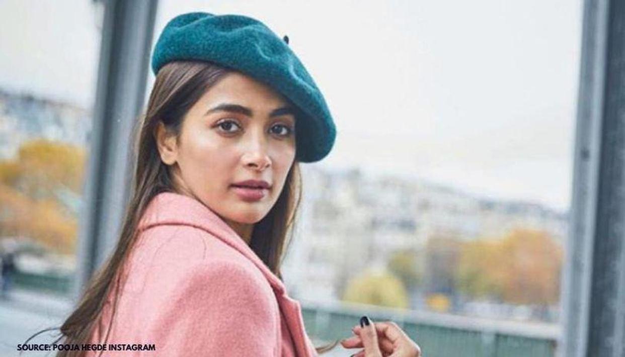 Pooja Hegde feeds nuts to squirrel in .republicworld.com