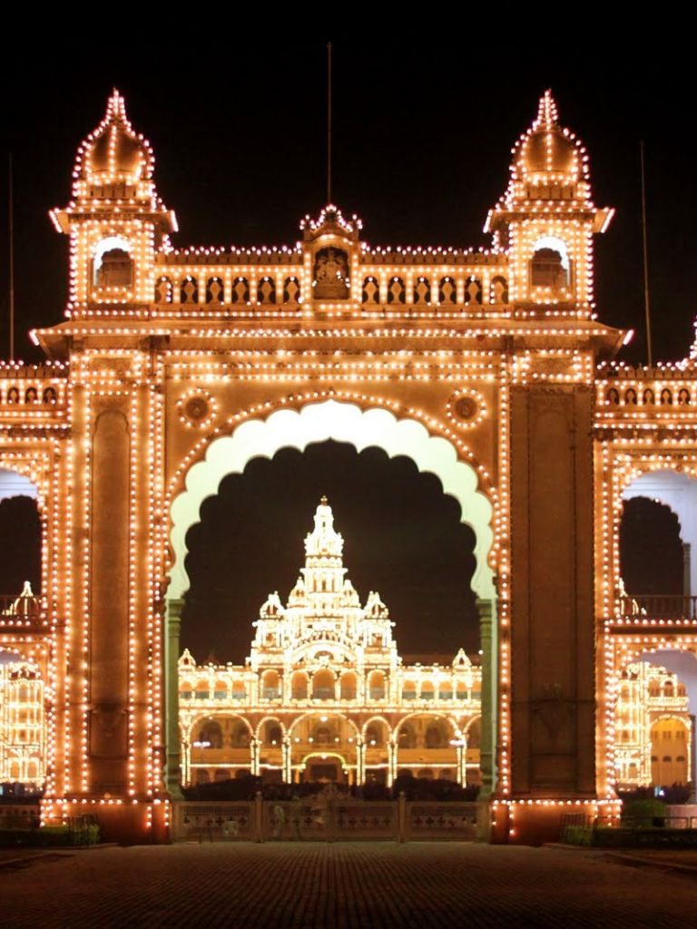 Mysore Palace India 1600x1067 .wallpaperafari.com
