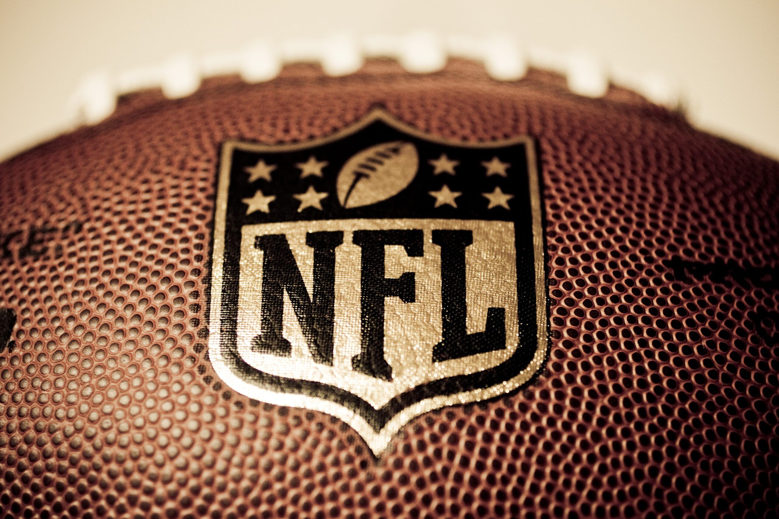 NFL Wallpapers: Free HD Download [500+ HQ]