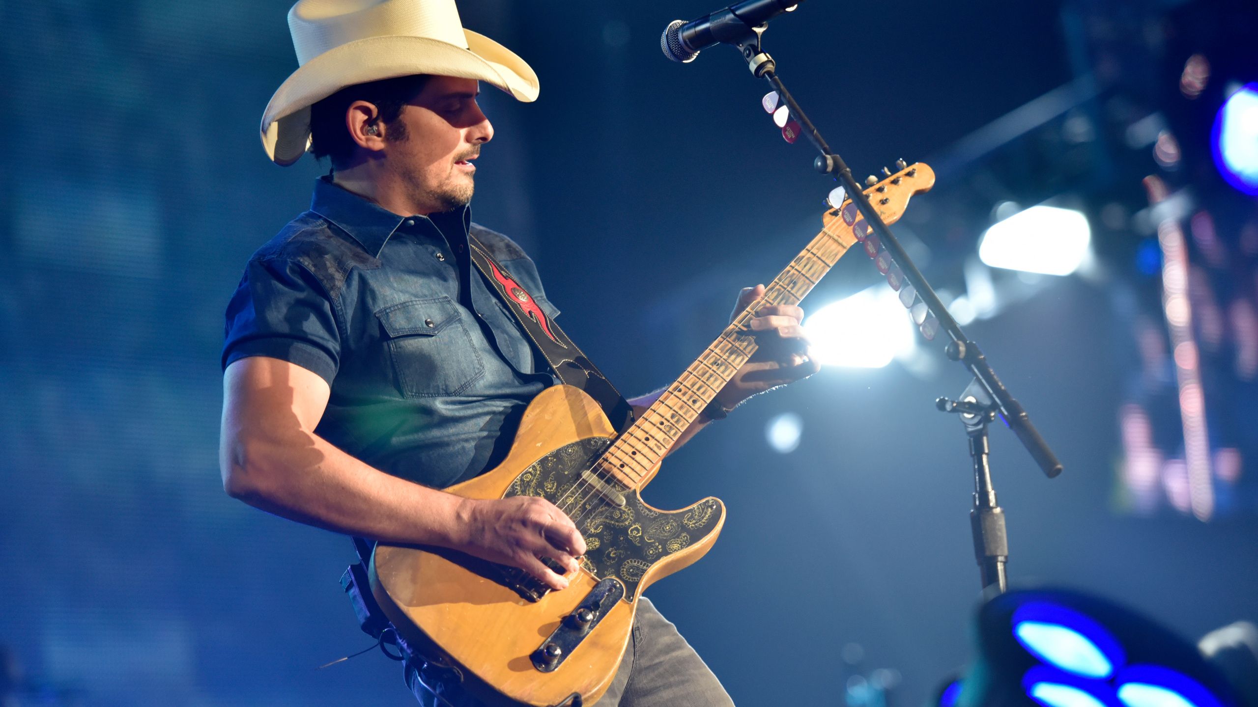 Brad Paisley Wallpapers - Wallpaper Cave