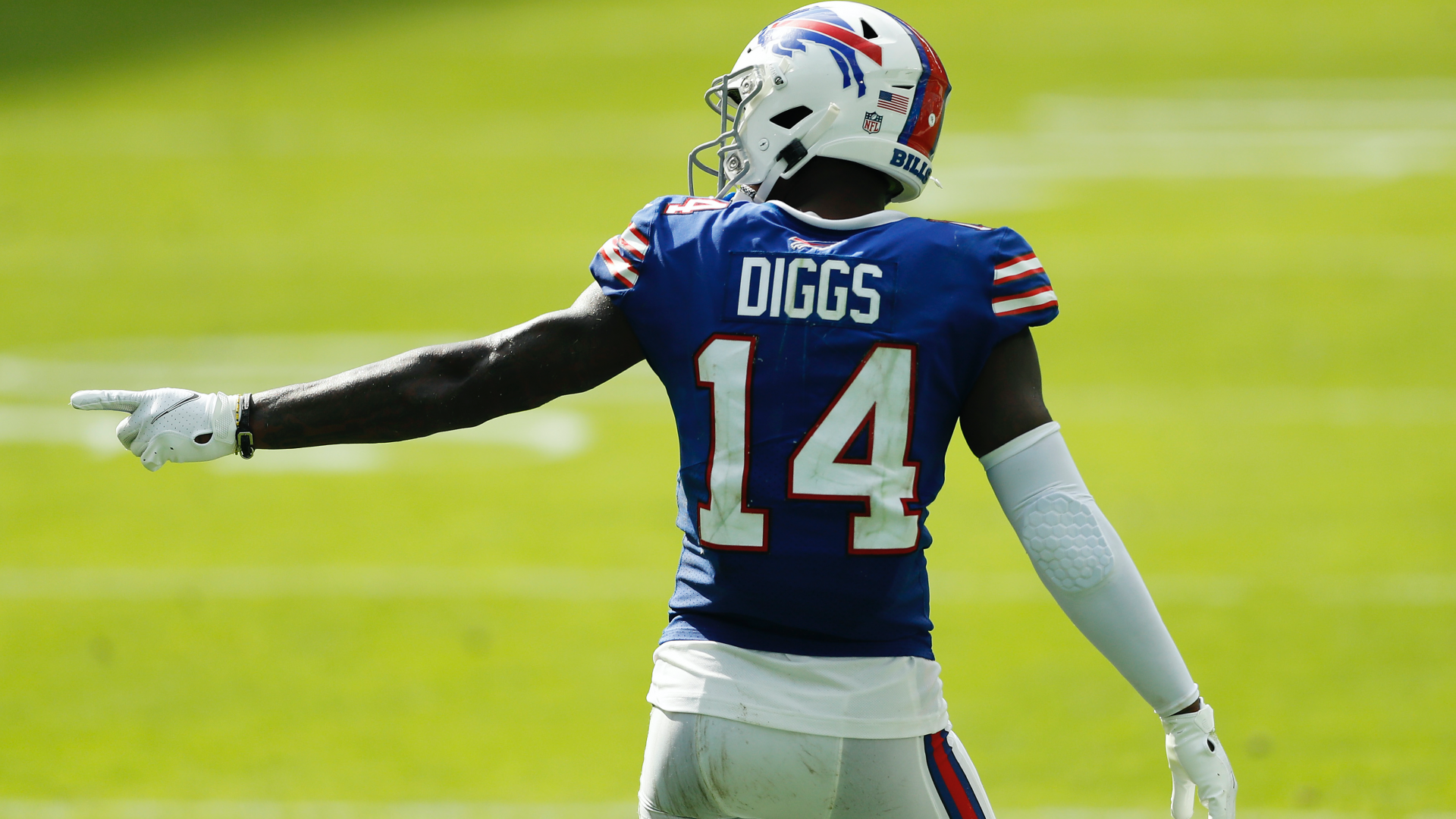 Bills Stefon Diggs who was frustrated with Josh Allen on sideline bolts  from locker room after loss report  Fox News