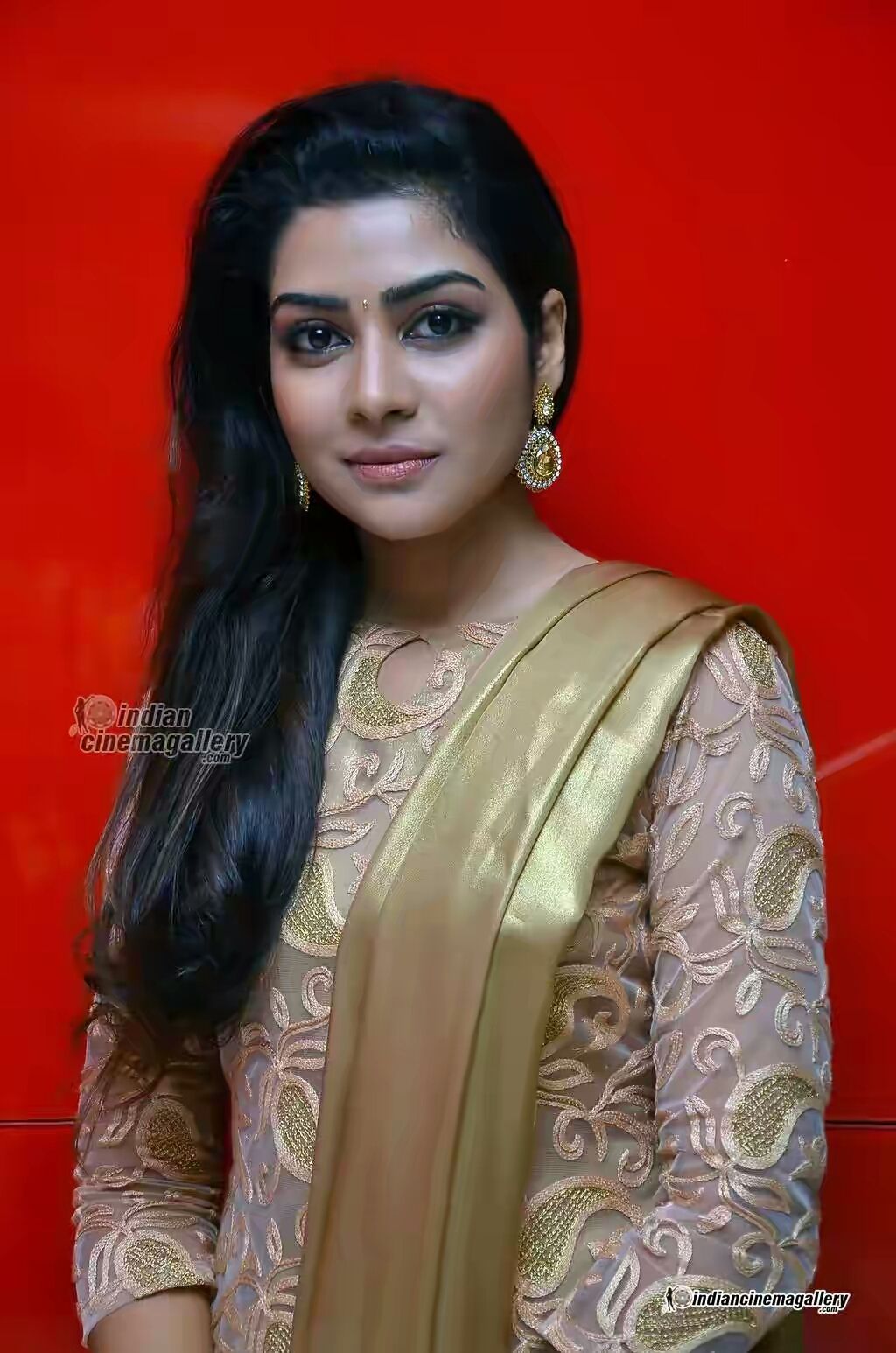 Satna Titus. Wallpaper OKdesigningwithneets.blogspot.com