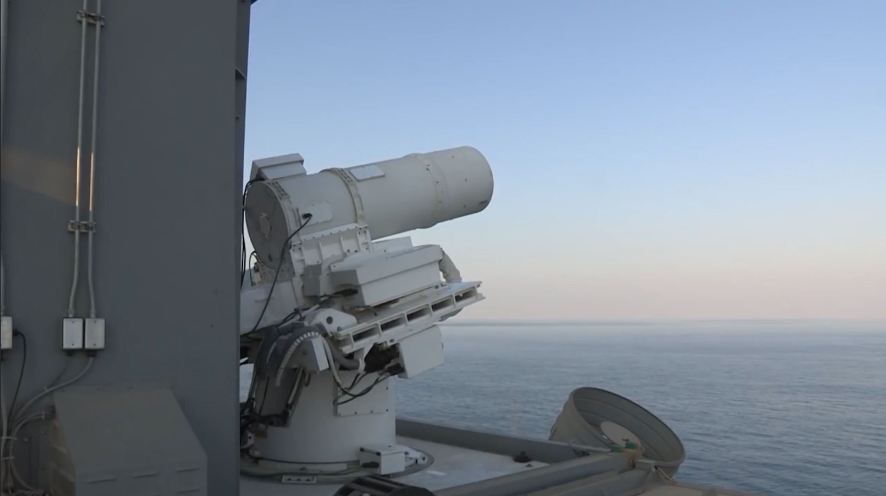 Watch the US Navy's laser weapon in .cnn.com