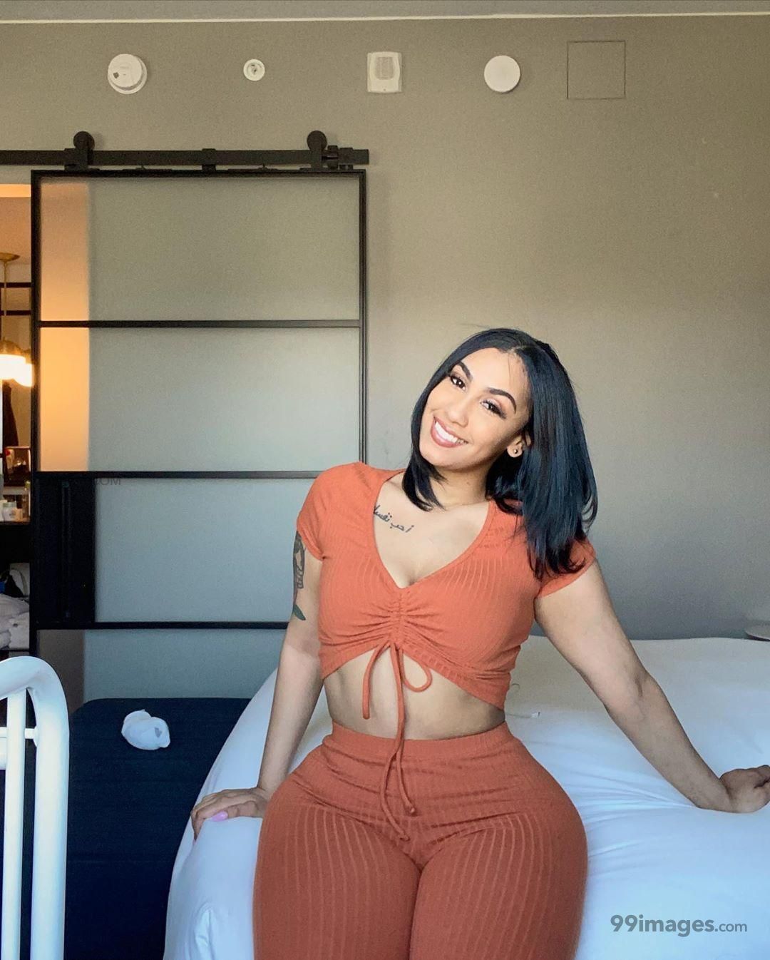 Queen Naija HD Wallpaper Desktop .mwallpaper.com