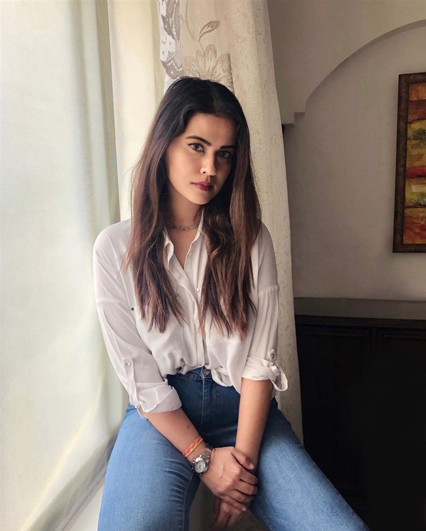 Sharmiela Mandre Photo [HD]: Latest .filmibeat.com