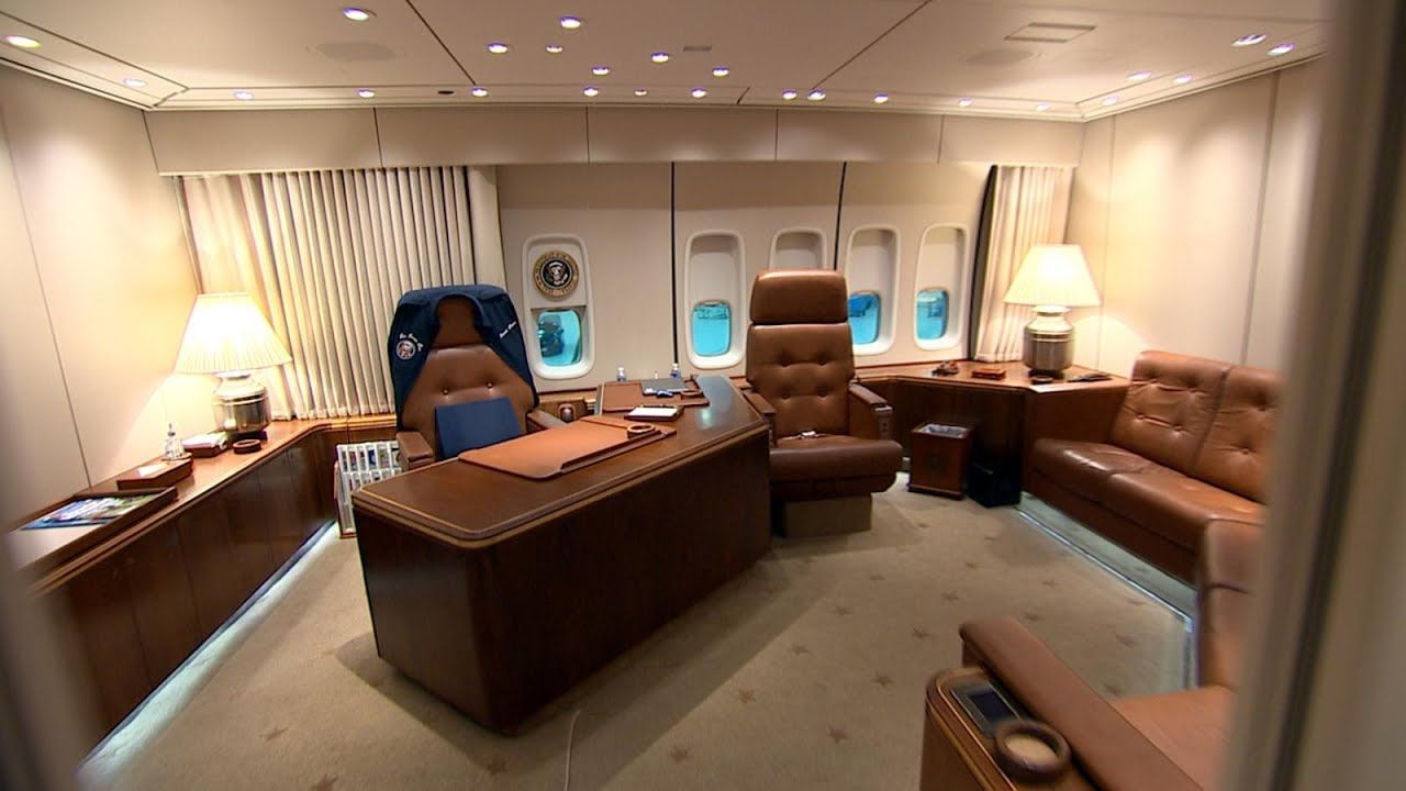 Air Force One: Inside the Oval Office .m.youtube.com