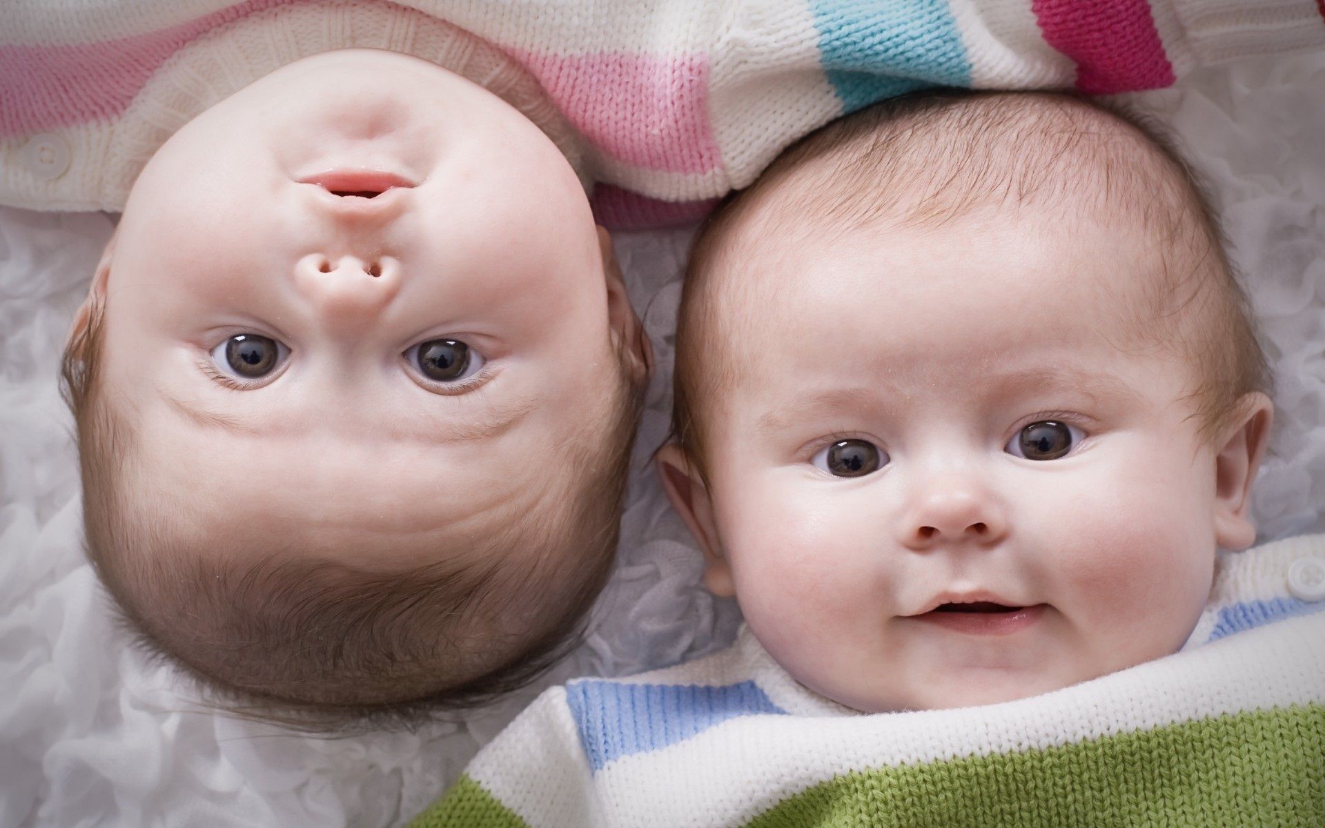 Cute Baby Twins. Cute Twins Baby large .fr