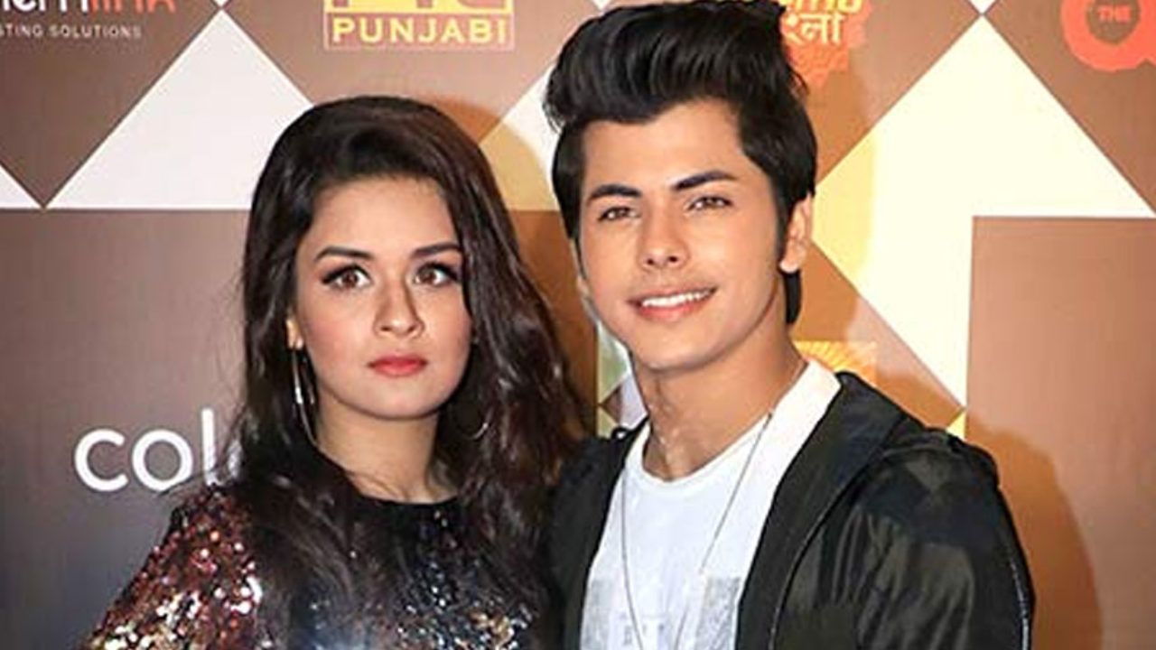 Avneet Kaur is a social media guru .iwmbuzz.com