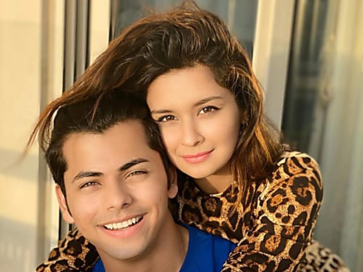 Siddharth Nigam OPENS UP on his .pinkvilla.com
