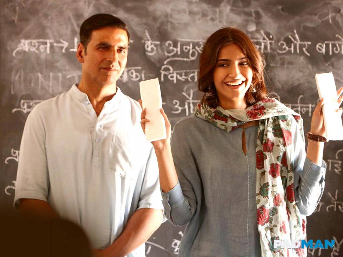 Padman Movie HD Wallpaper. Padman HD .filmibeat.com