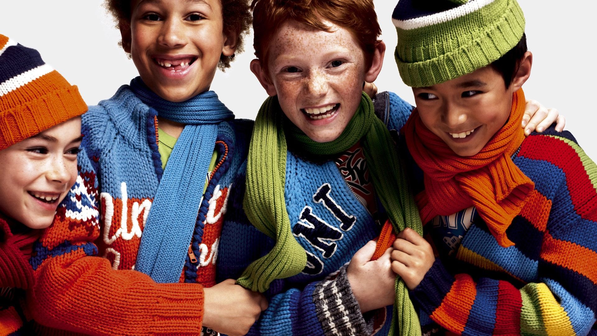 Colorful Children's Fashion Wallpaper .v3wall.com