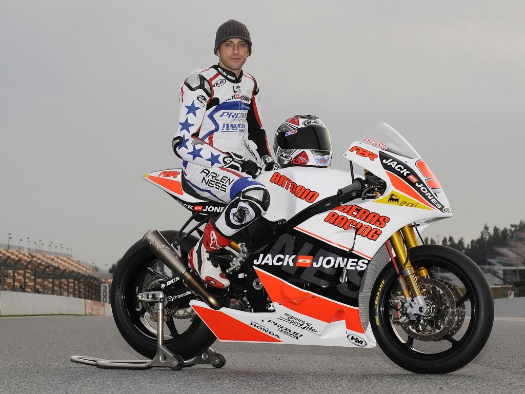 Free MotoGP Wallpaperwallpaperafari.com