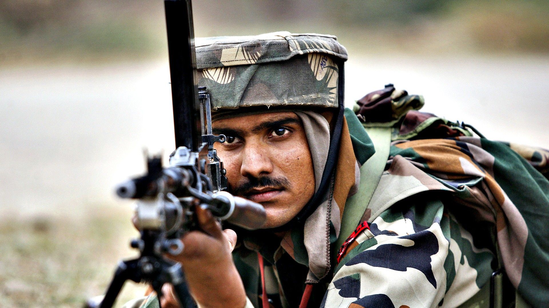 Indian Soldier Shooting With Gun .teahub.io