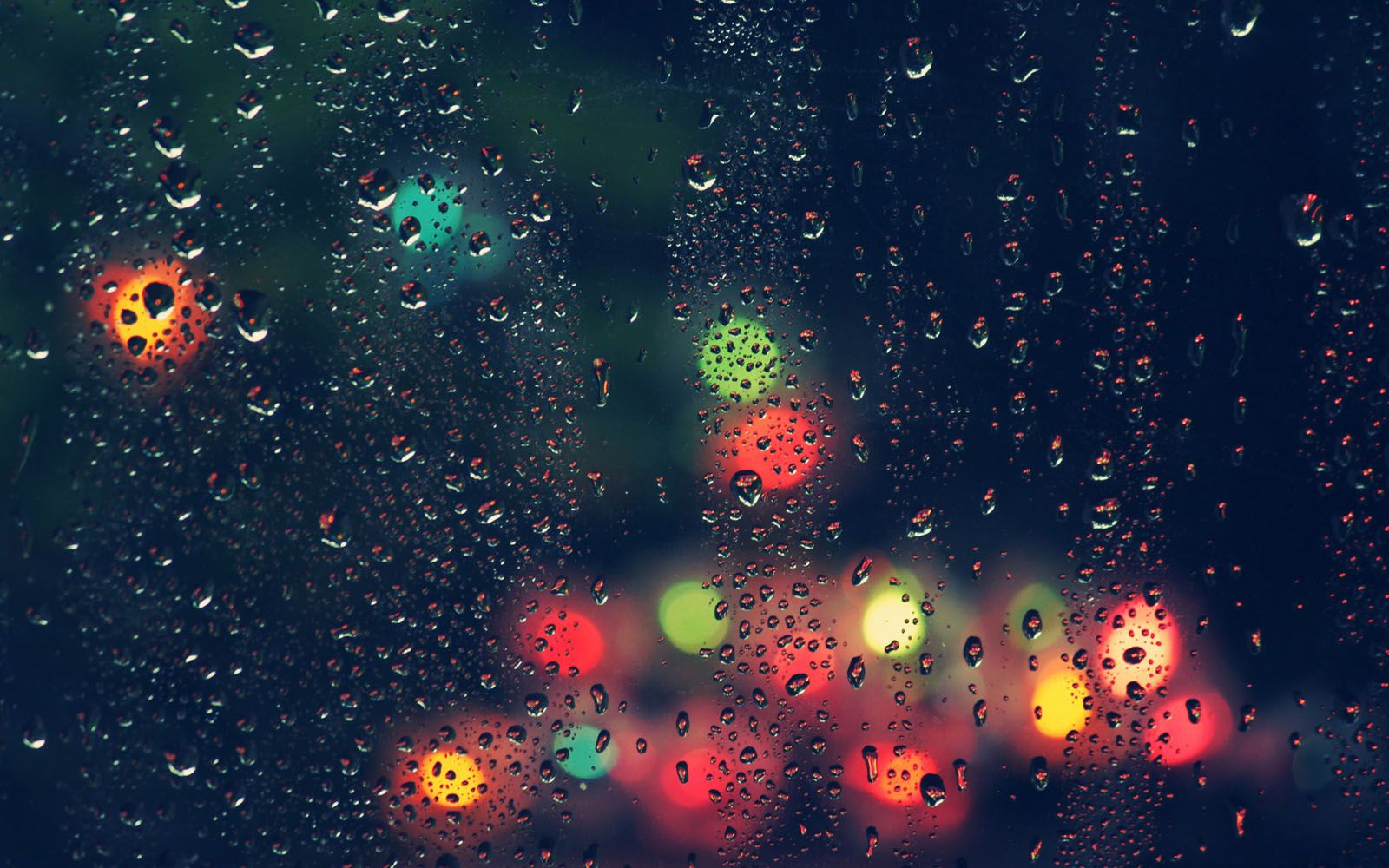 colour light raindrops on mirror wallpaperwebneel.com