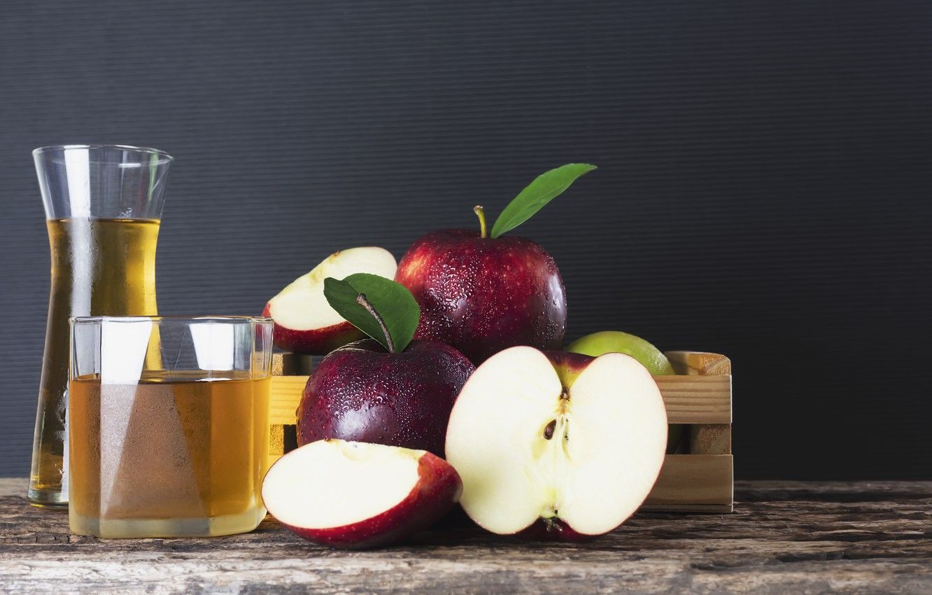 Wallpaper glass, apples, juice, fruit .goodfon.com