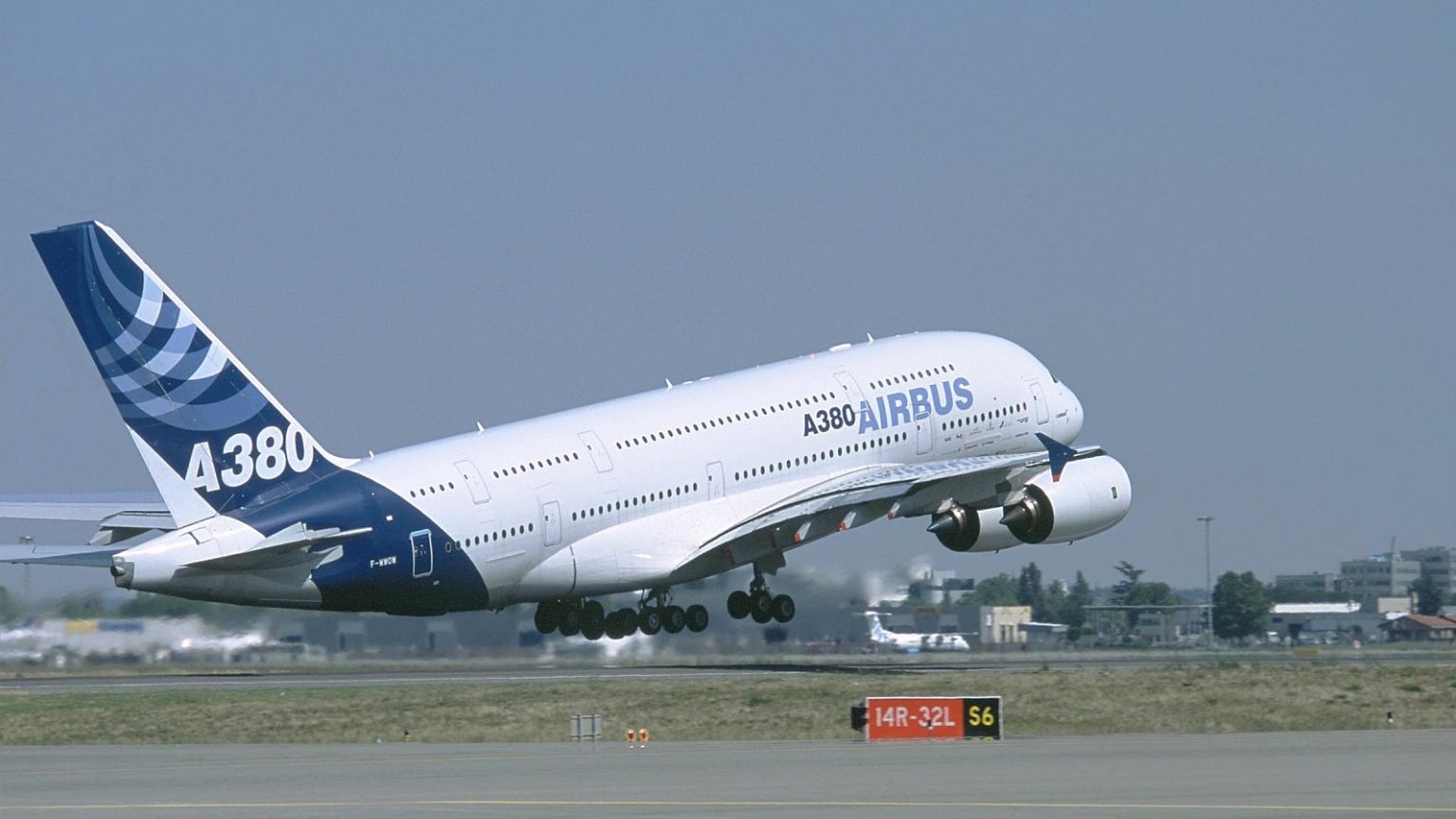 Free download Airbus Beluga Wallpaper .wallpaperafari.com