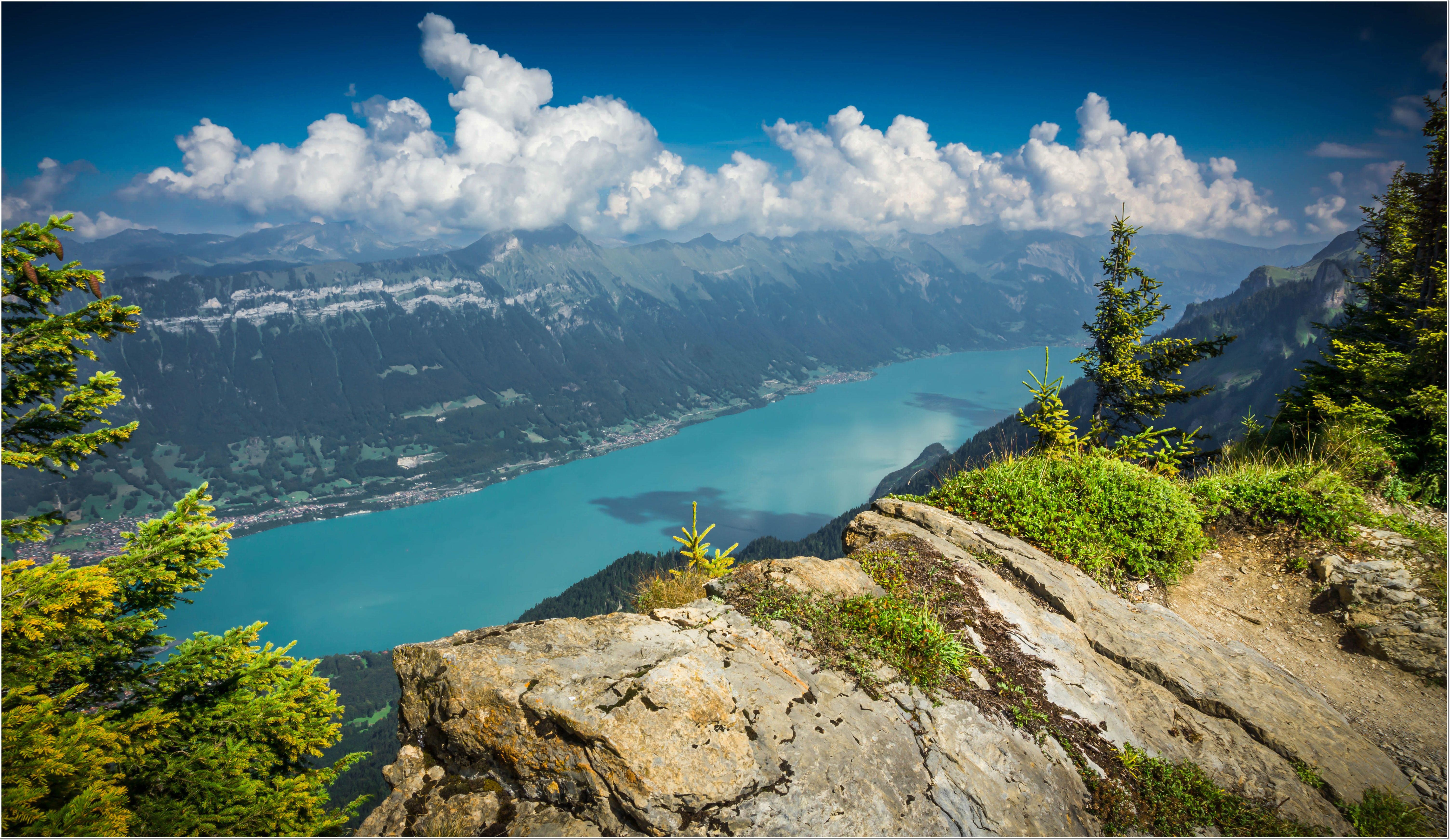 free Lake Brienz, Switzerland, river .fonwall.ru