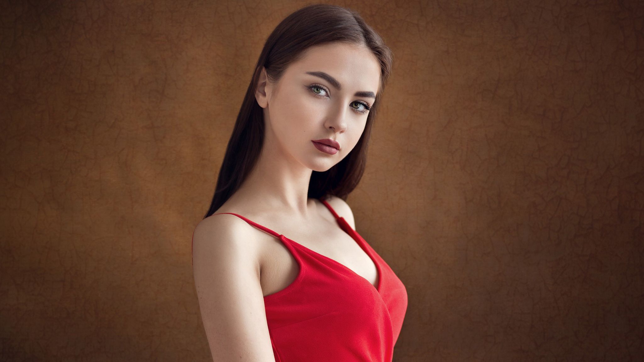 Beautiful Girl In Red Dress .hdqwalls.com