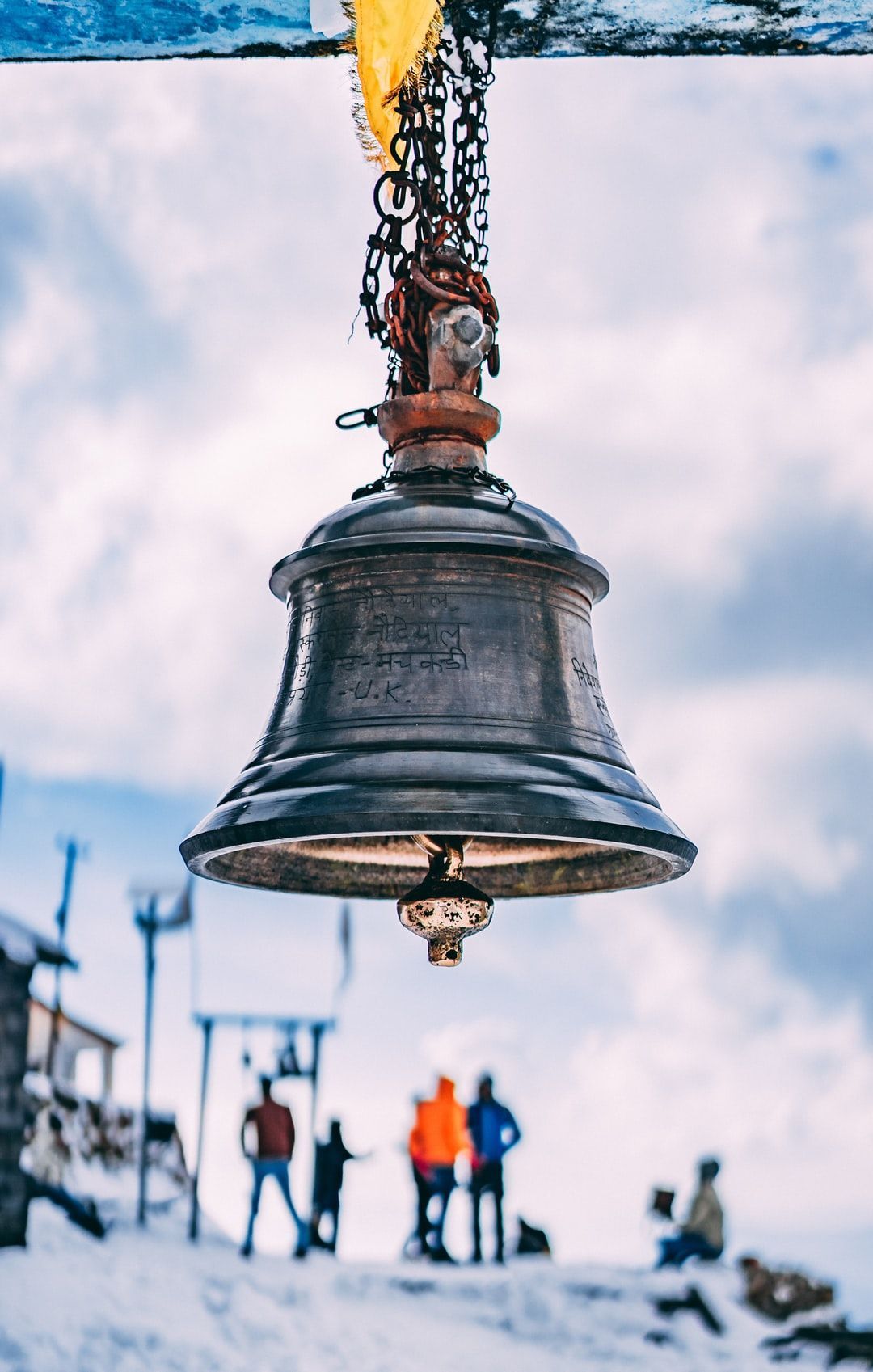 Bell at Tungnath temple Shiva .com
