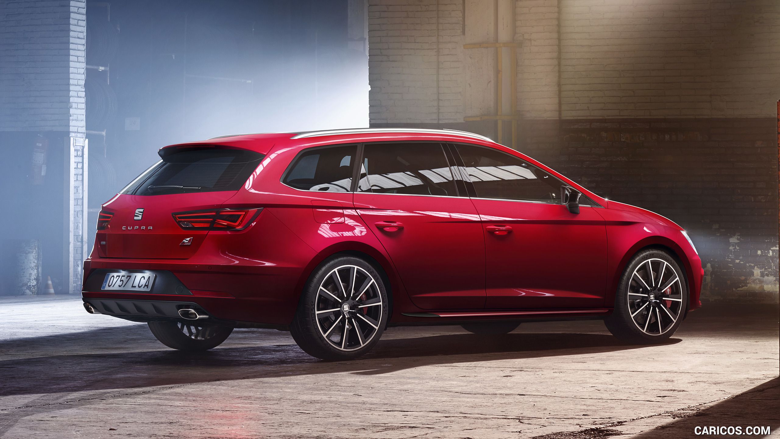 SEAT Leon ST CUPRA 300 .caricos.com