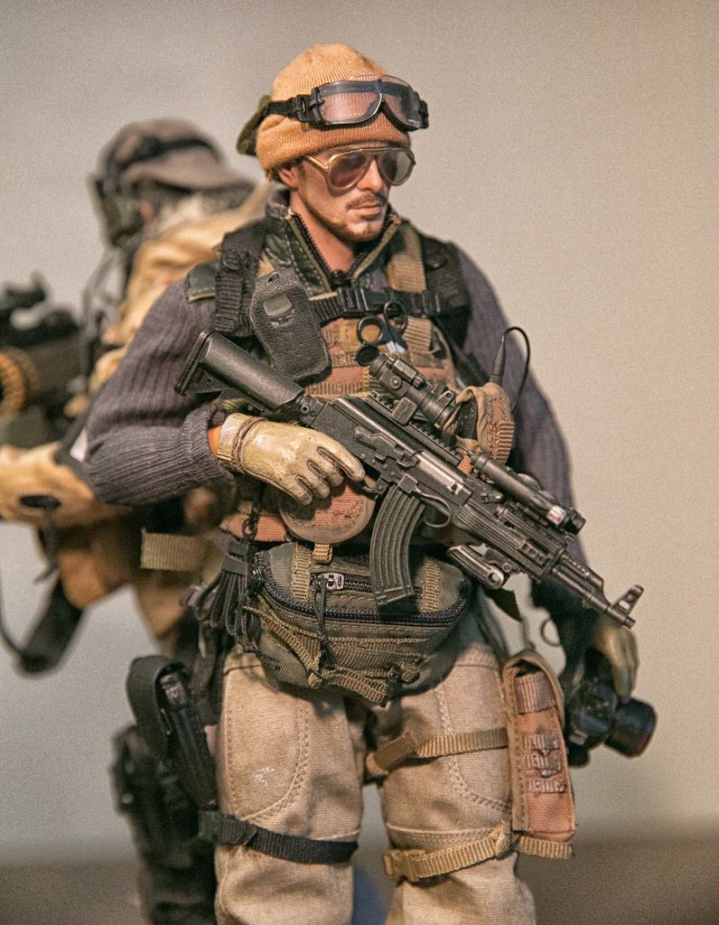 6 Pmc. Military Action Figures .tr.com