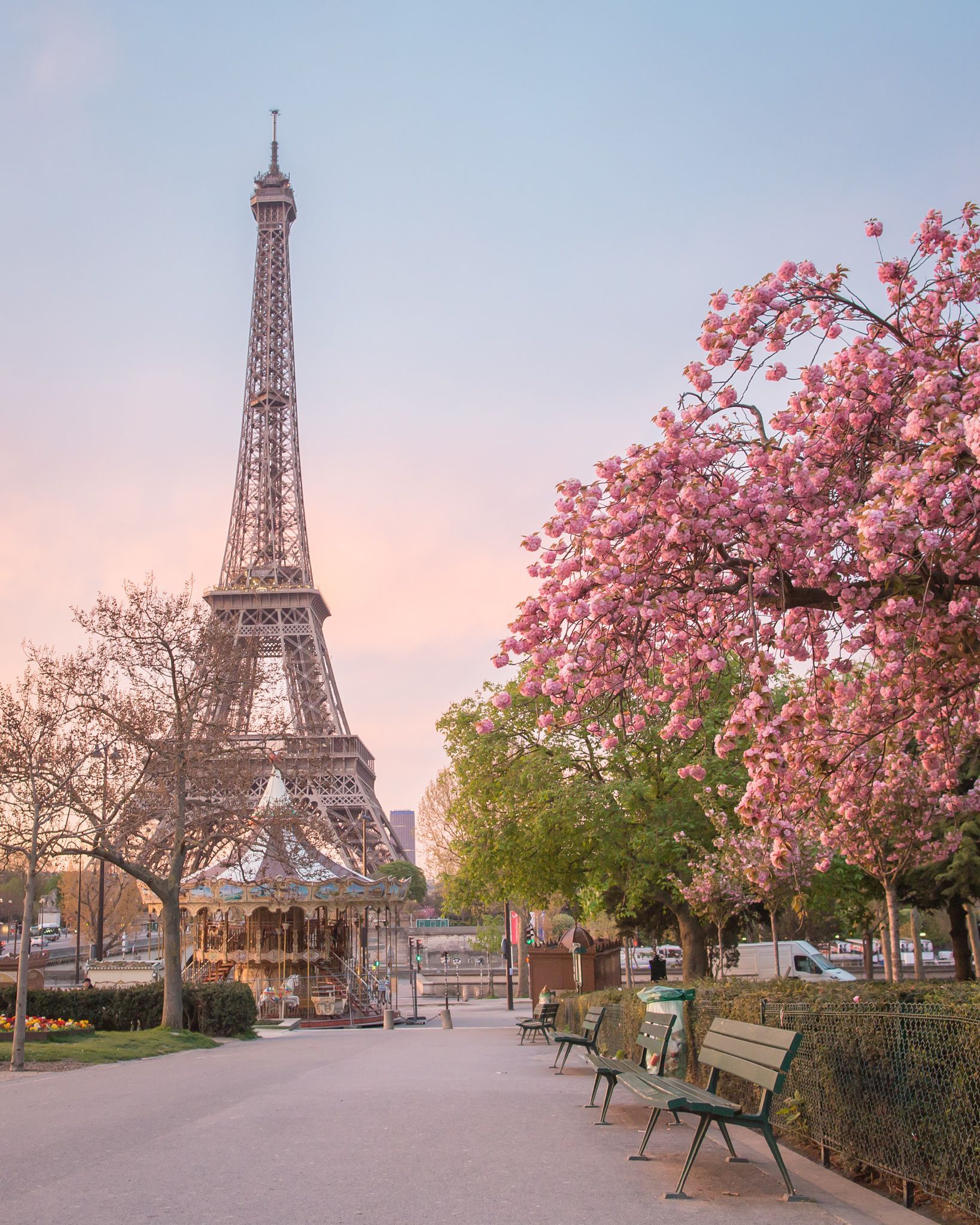 Eiffel Tower Paris .com