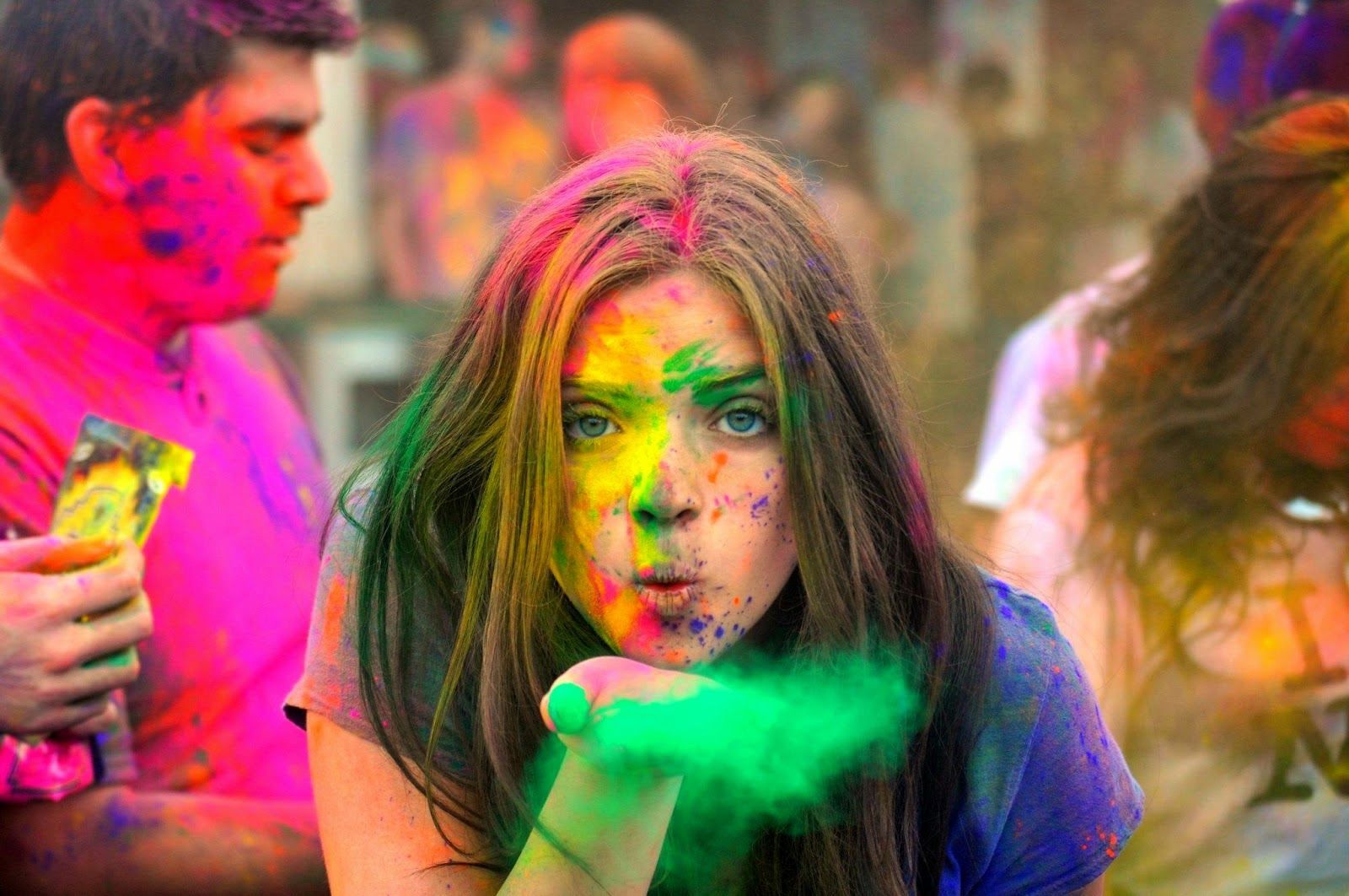 Holi -Festival of Colors. Holi Whatsapp DP , Holi facebook profile pics .Holi. Happy holi, Holi festival of colours, Holi colors
