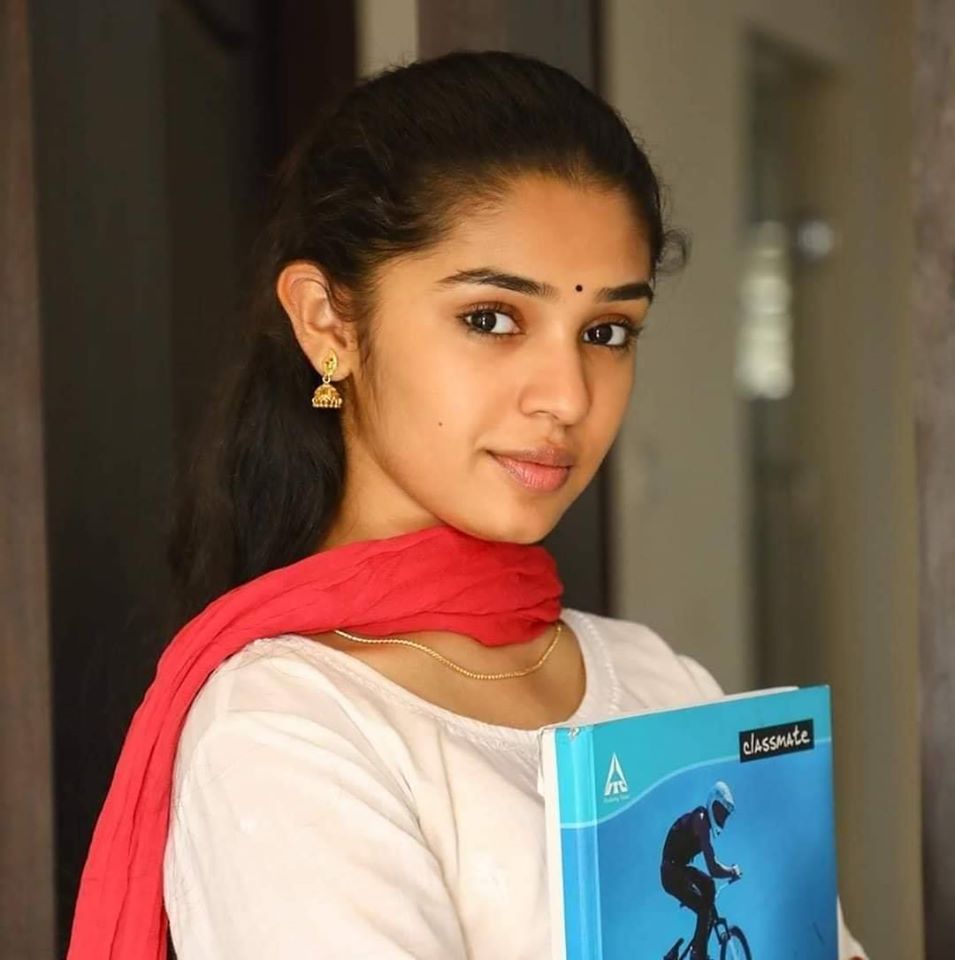 Uppena Movie Heroine Wallpapers Wallpaper Cave