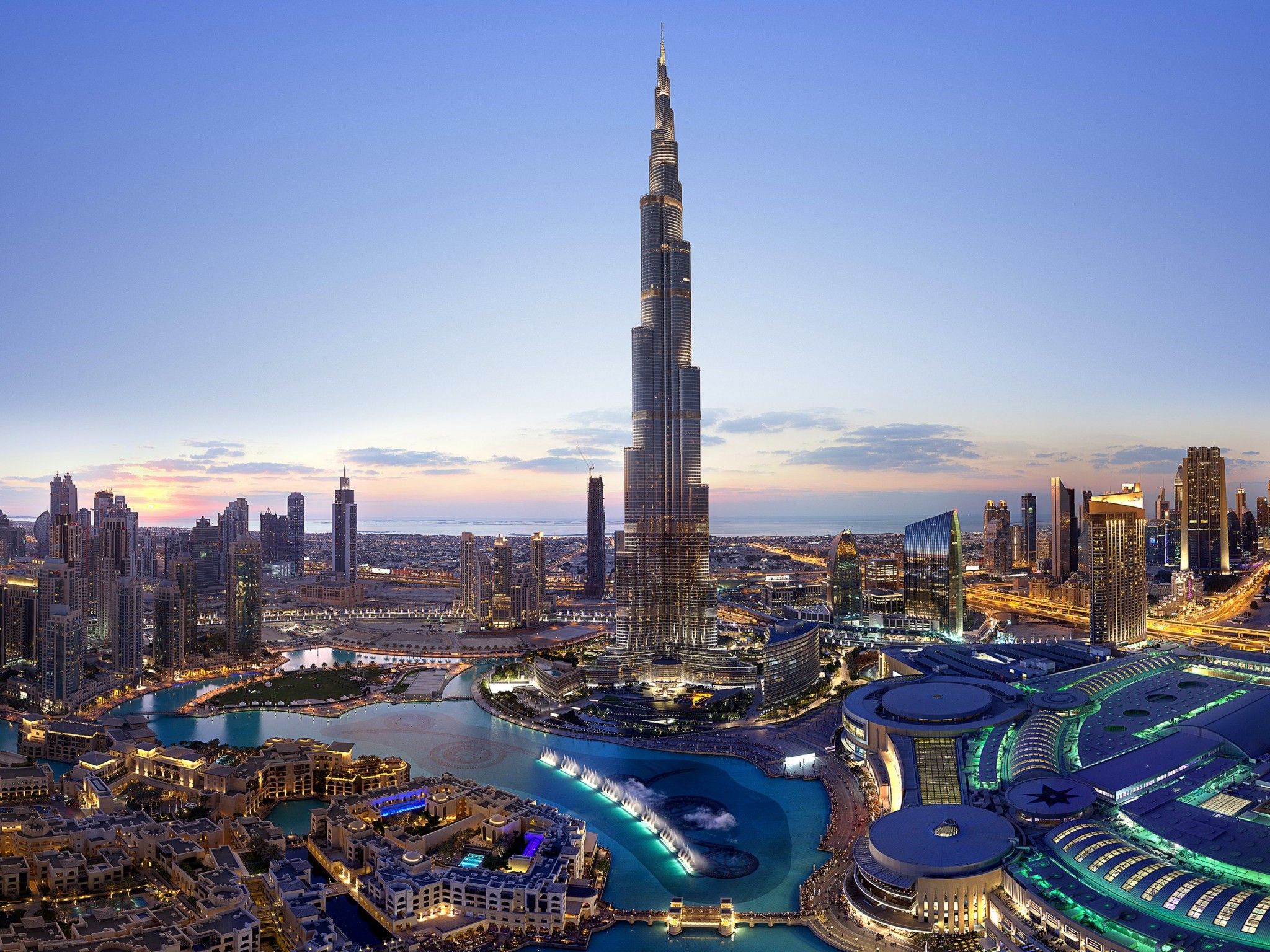 Burj Khalifa 4K Wallpaper, Dubai .4kwallpaper.com
