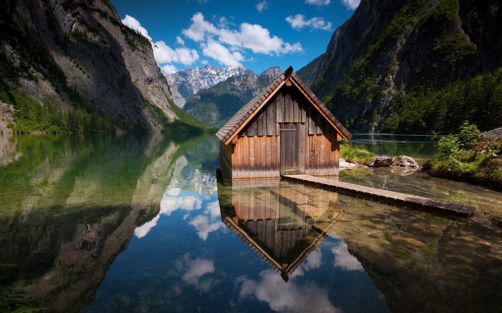 Lakeside wooden house wallpaper. House .com