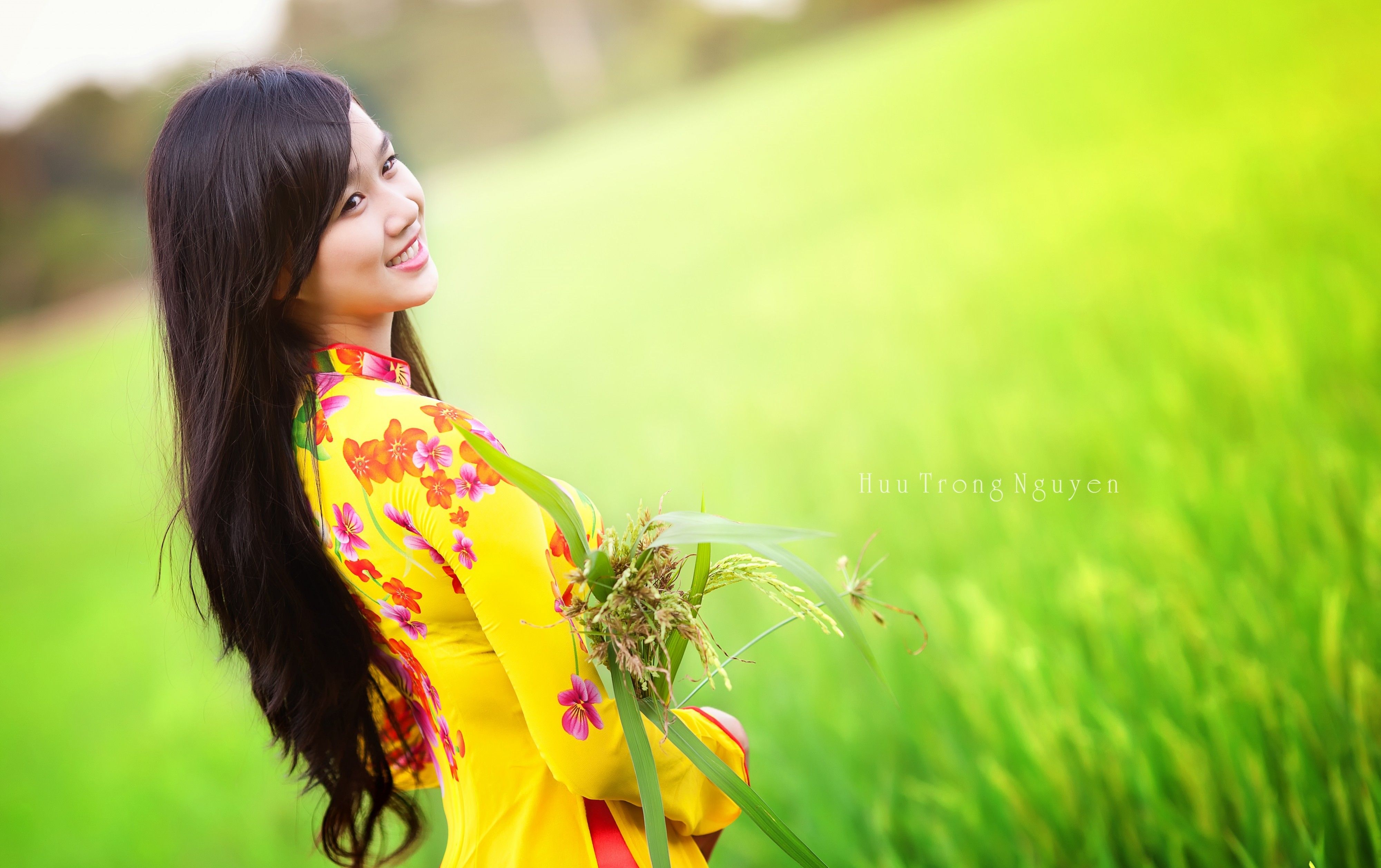 Download 4000x2515 Asian, Women .wallpapermaiden.com