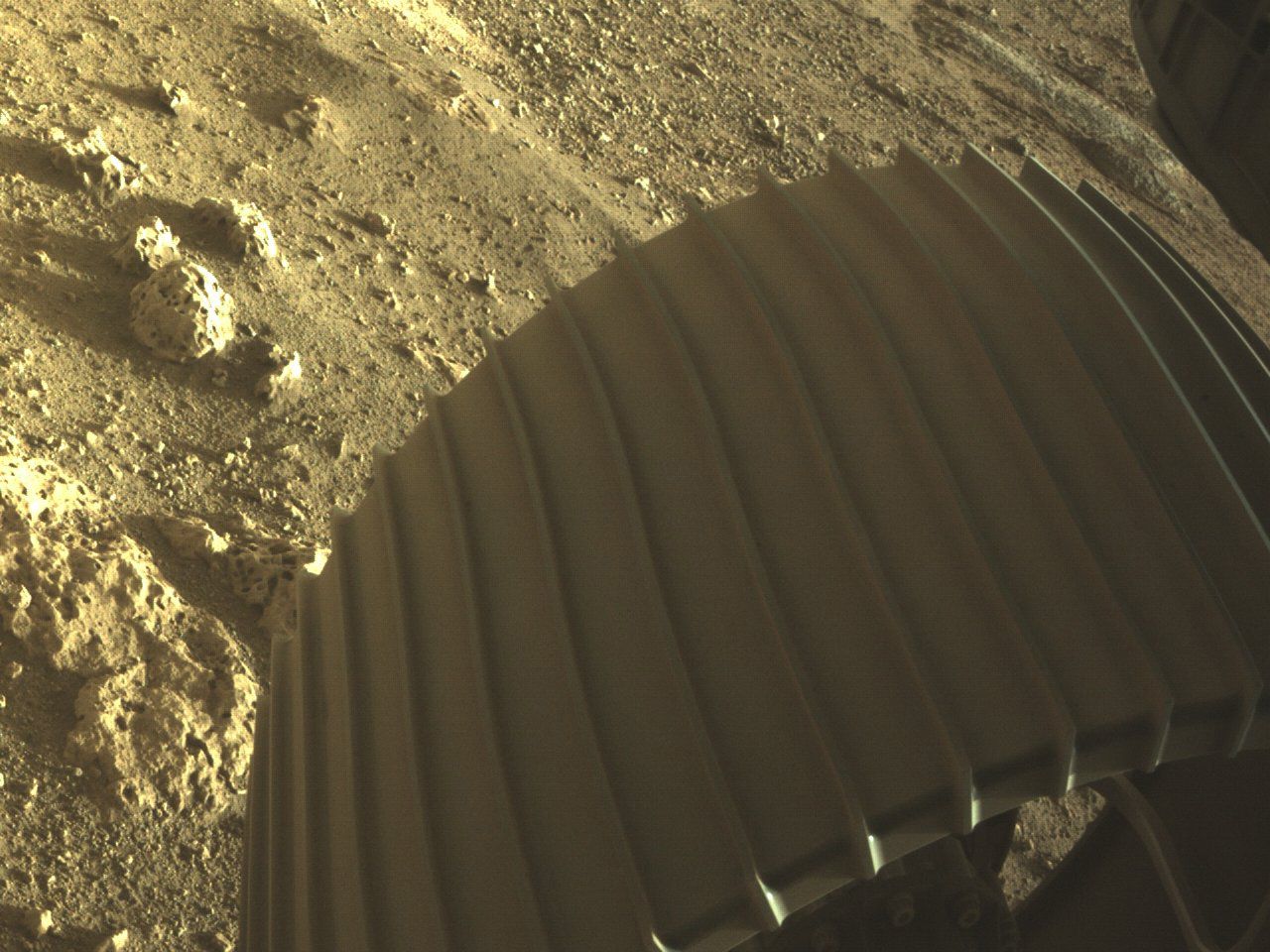 NASA shares 1st color image of Mars .ktla.com