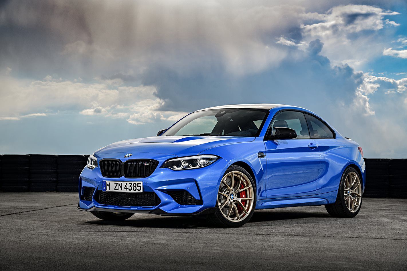 BMW M2 CS revealedwhichcar.com.au