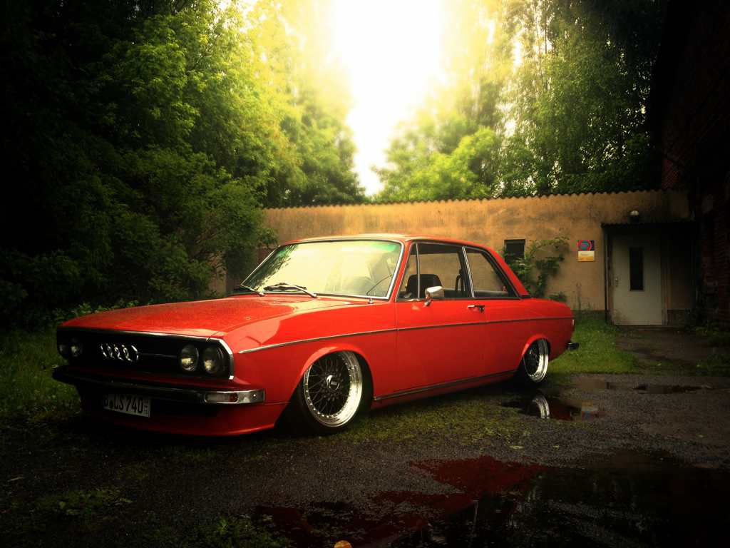 Audi 100 stance