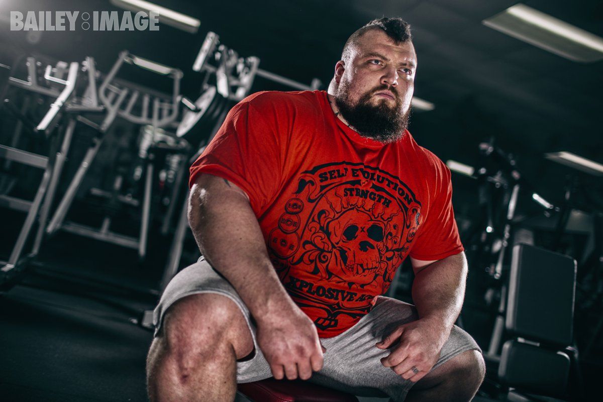 How Eddie Hall Trained For His World Record 1,100 Pound Deadlift ...